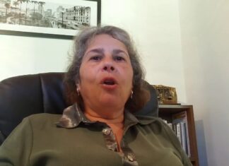 🔵 A ADVOGADA JÁ SENTE OS OLHOS MAIS LUBRIFICADOS